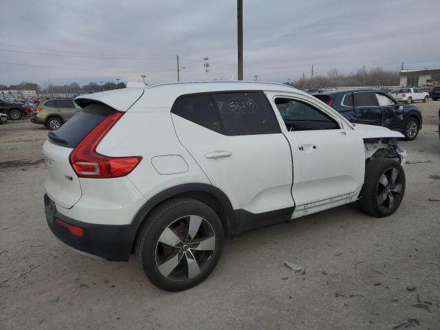 Obraz 3 z 2019 VOLVO XC40 T5 MOMENTUM 2019 z VIN YV4162UK4K2123685