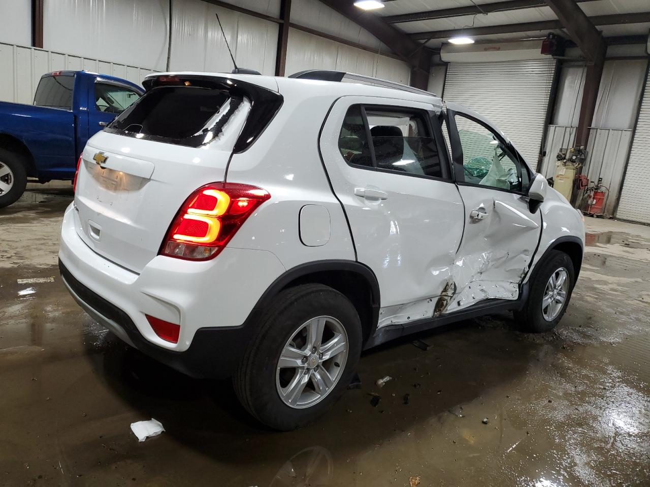 Изображение 3 Chevrolet Trax 1Lt 2022 с VIN KL7CJPSM0NB542212