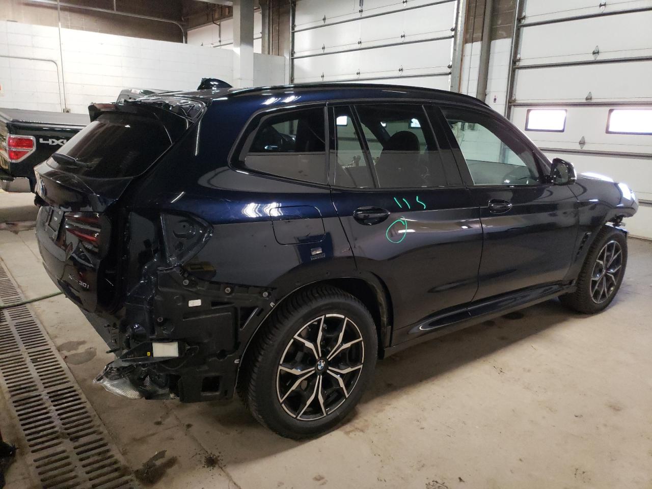 Obraz 3 z 2022 BMW X3 XDRIVE30I 2022 z VIN WBX57DP0XNN149186
