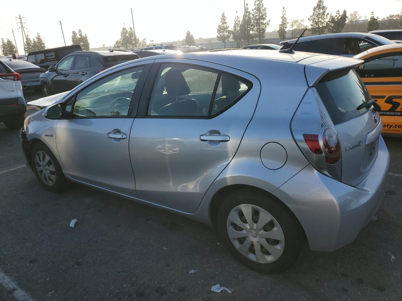Image 2 of 2013 TOYOTA PRIUS C  2013 with VIN JTDKDTB3XD1535780
