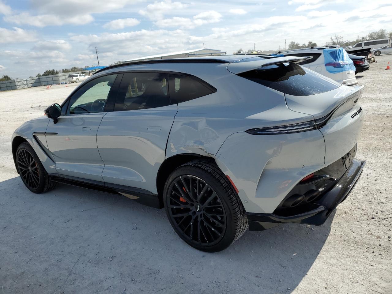 Image 2 of 2023 ASTON MARTIN DBX 707 2023 with VIN SD7VUJBW7PTV08704