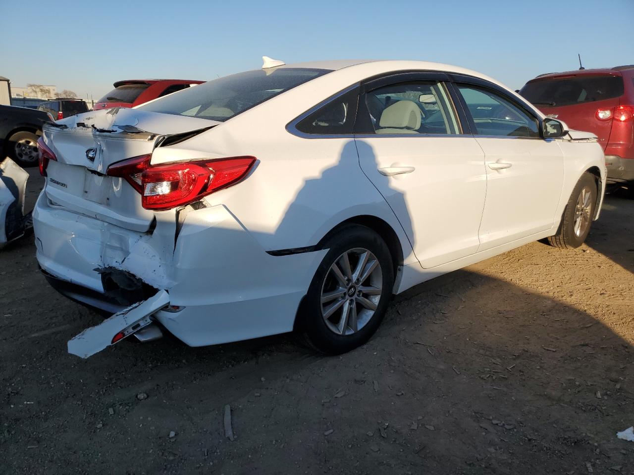 Image 3 of 2015 HYUNDAI SONATA SE 2015 with VIN 5NPE24AF1FH240289