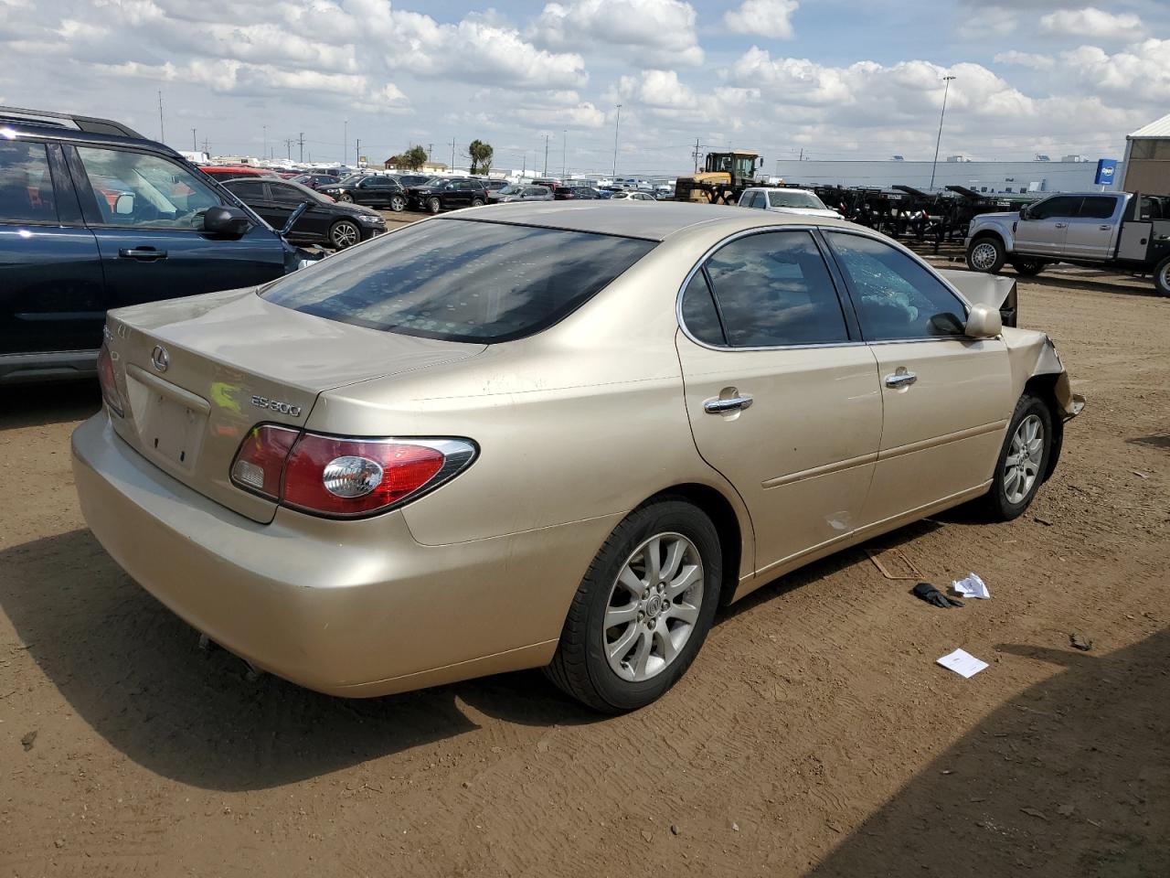 Image 3 of 2003 LEXUS ES 300 2003 with VIN JTHBF30G730131600