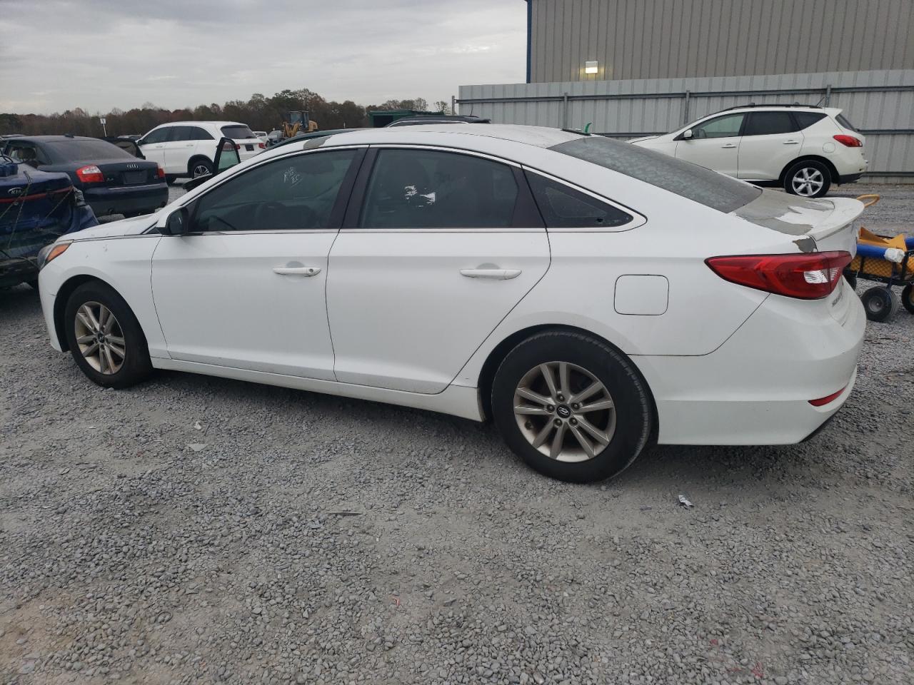 Obraz 2 z 2015 HYUNDAI SONATA SE 2015 z VIN 5NPE24AF0FH004751