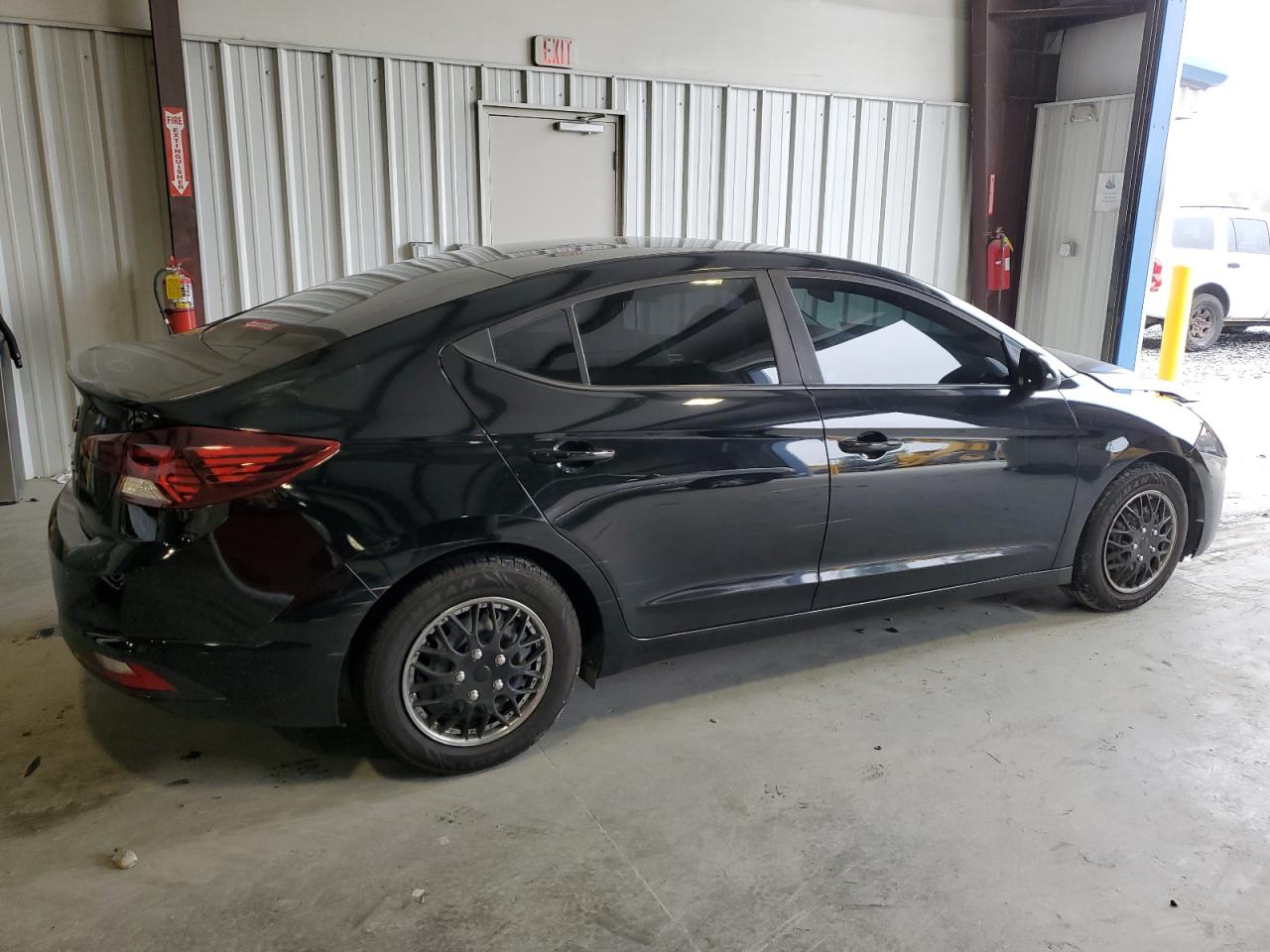 Obraz 3 z 2019 HYUNDAI ELANTRA SE 2019 z VIN KMHD74LFXKU796607