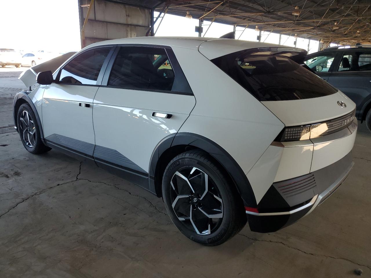 Obraz 2 z 2022 HYUNDAI IONIQ 5 SEL 2022 z VIN KM8KN4AE3NU066078