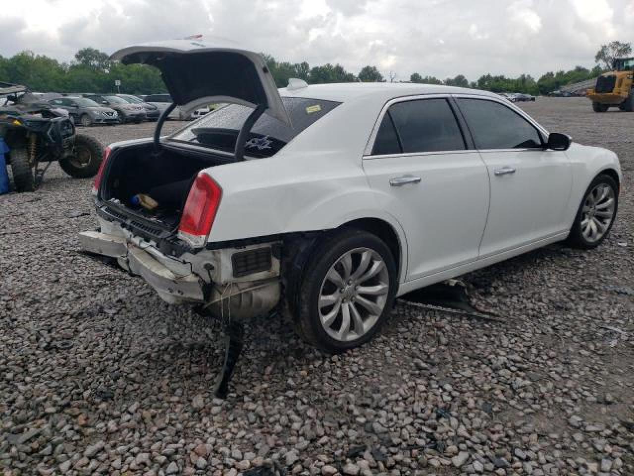 Изображение 3 2019 CHRYSLER 300 LIMITED 2019 с VIN 2C3CCAEG8KH689479