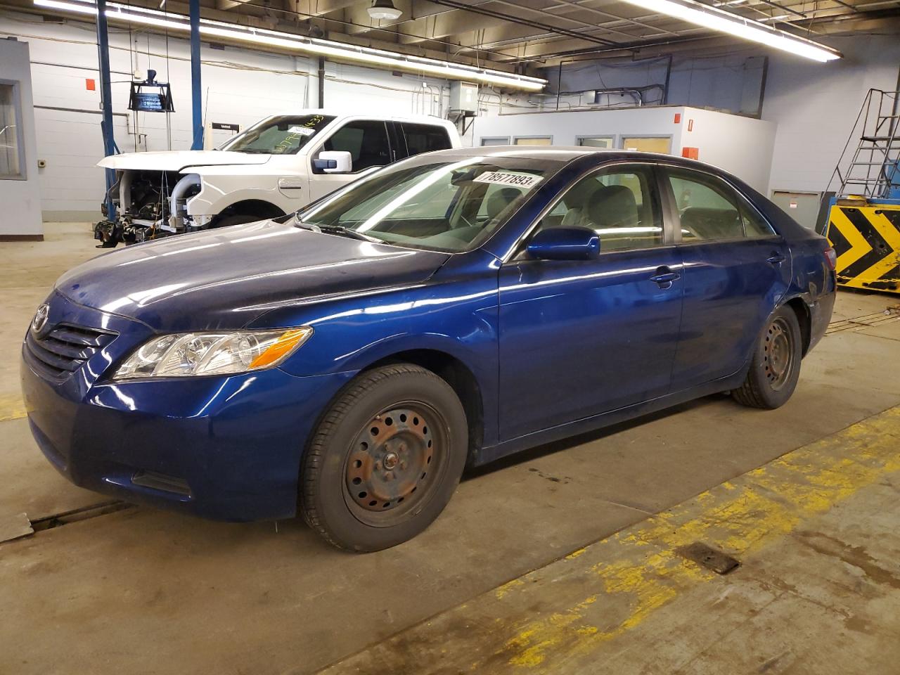Изображение 1 2007 TOYOTA CAMRY LE 2007 с VIN 4T1BK46K37U008613