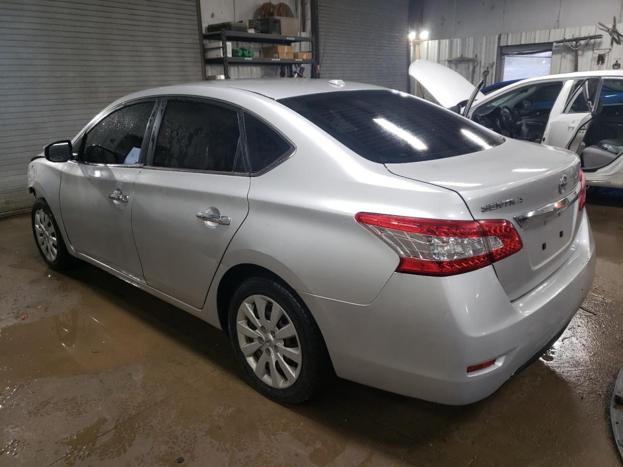 Obraz 2 z 2015 NISSAN SENTRA S 2015 z VIN 3N1AB7AP6FY266031