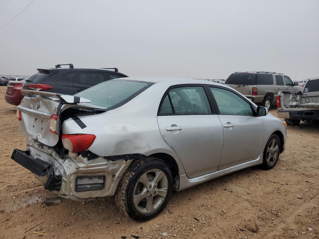 Image 3 of 2013 TOYOTA COROLLA BASE 2013 with VIN 5YFBU4EE7DP102917