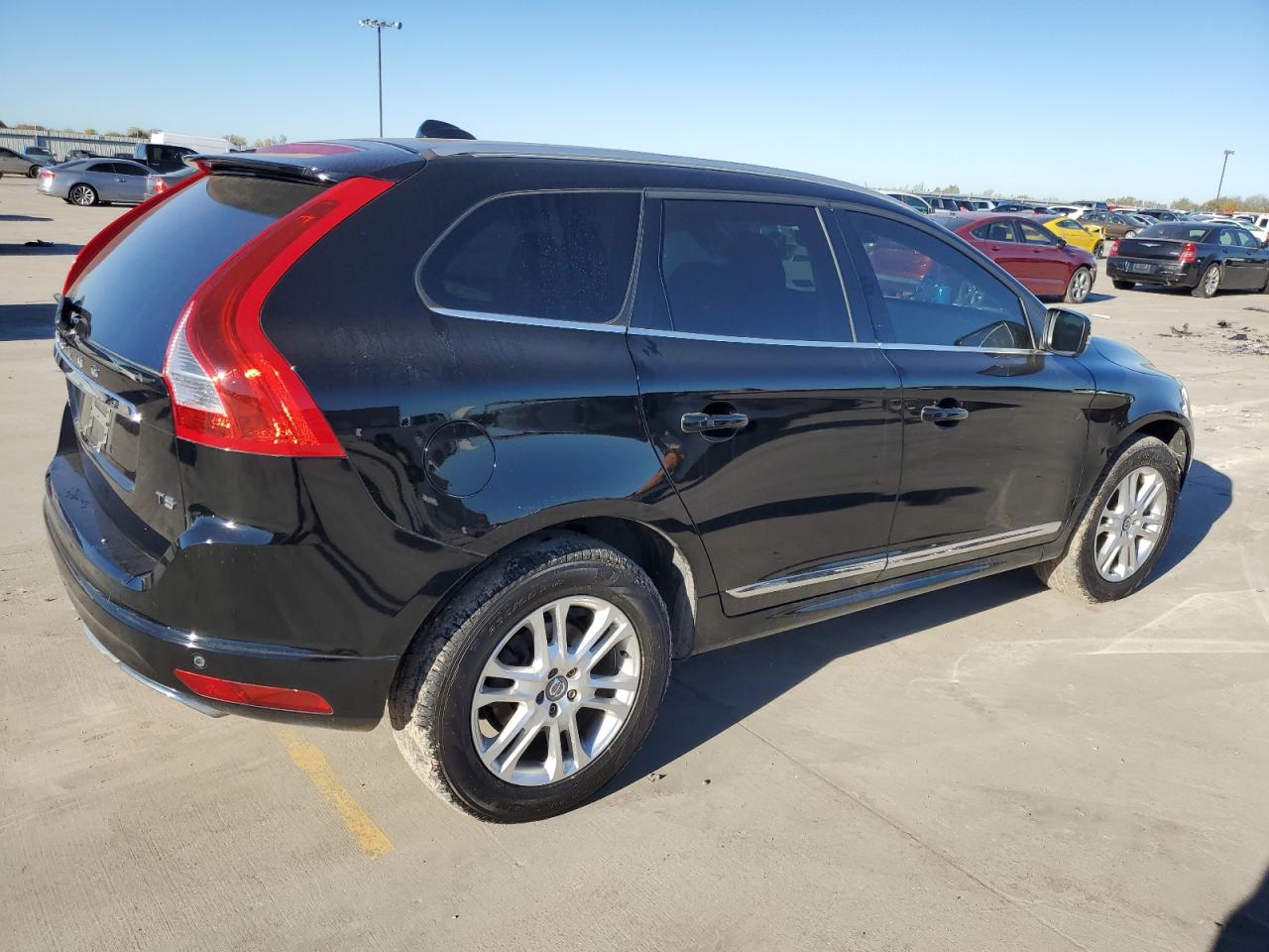 Obraz 3 z 2015 VOLVO XC60 T5 PREMIER 2015 z VIN YV440MDK3F2710797