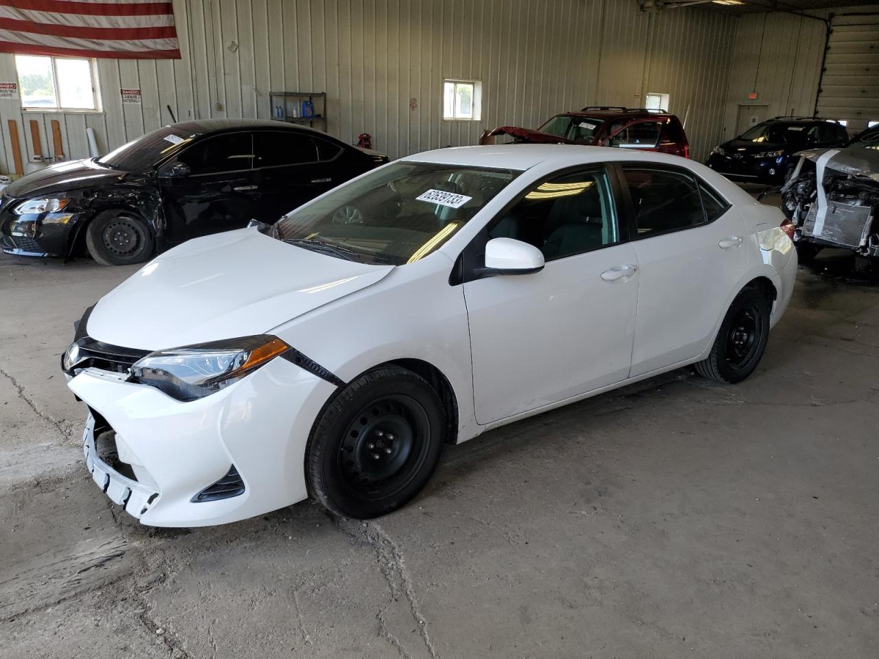 Obraz 1 z 2019 TOYOTA COROLLA L 2019 z VIN 2T1BURHE7KC235537
