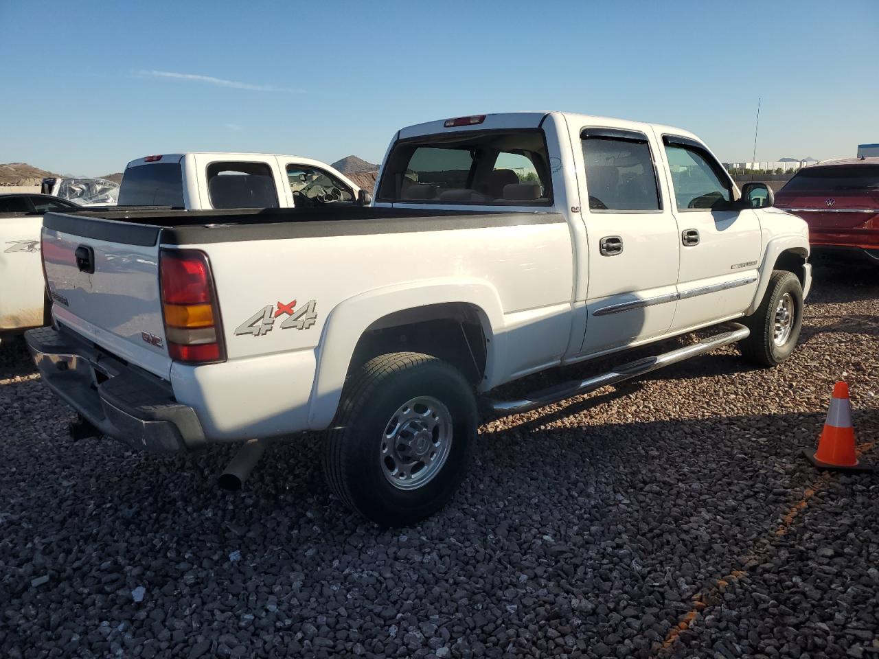 Image 3 of 2005 GMC SIERRA K2500 HEAVY DUTY 2005 with VIN 1GTHK23U65F801382