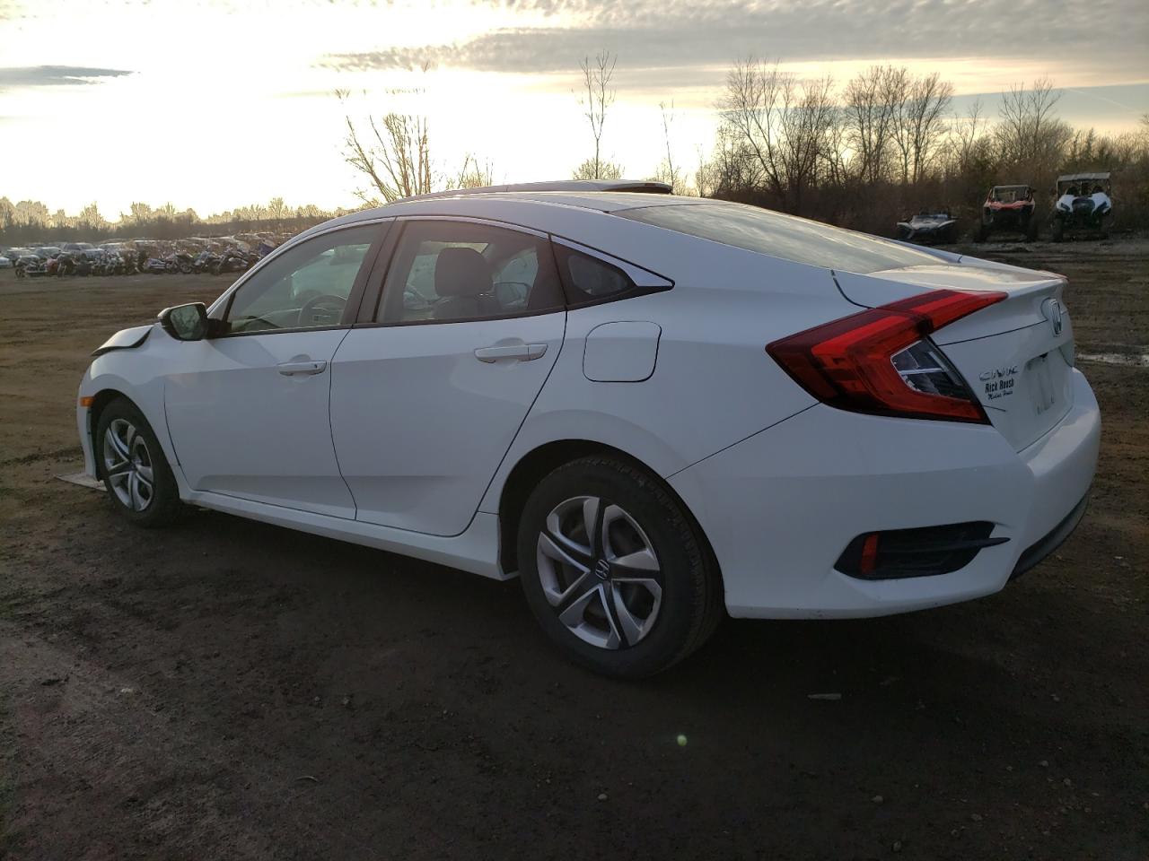 Изображение 2 2018 HONDA CIVIC LX 2018 с VIN 19XFC2F55JE012752