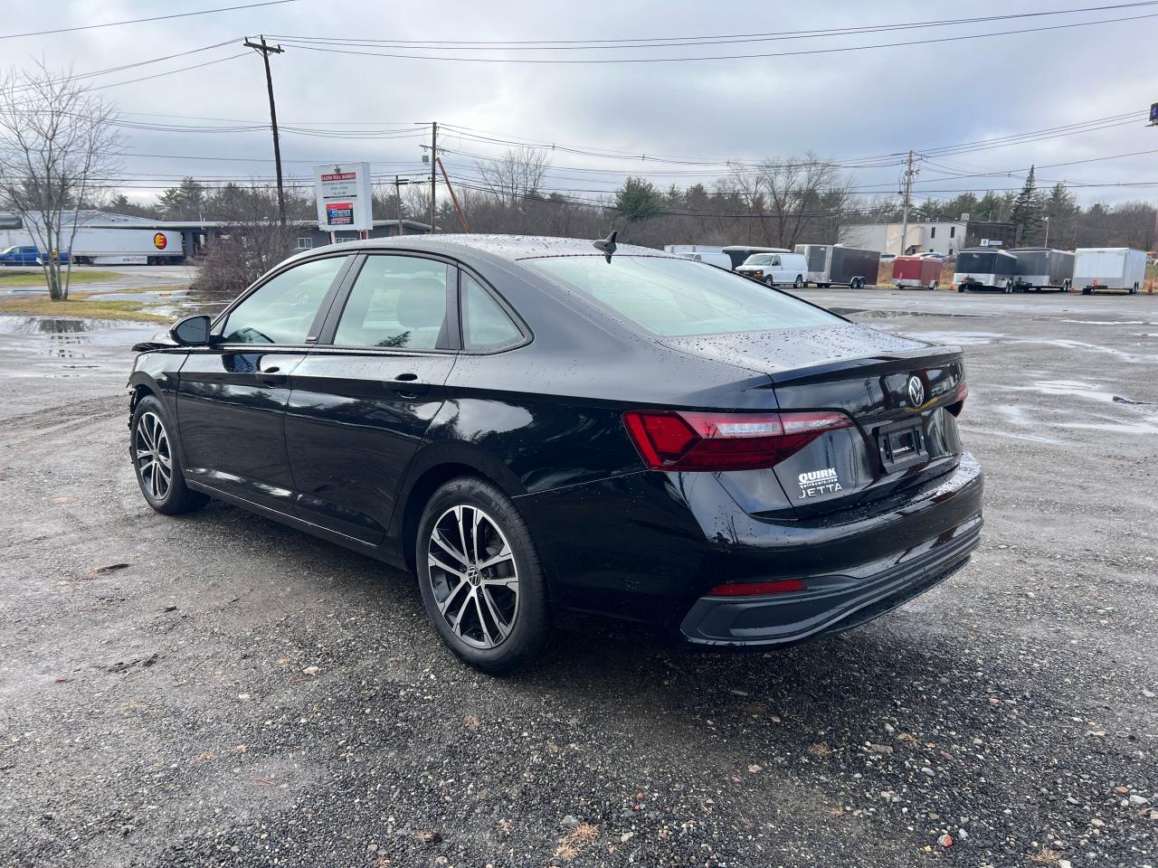 Изображение 3 2023 VOLKSWAGEN JETTA SPORT 2023 с VIN 3VWBM7BU5PM028855