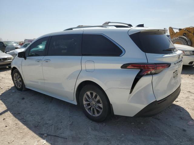 Image 2 of 2022 TOYOTA SIENNA XLE 2022 with VIN 5TDYRKEC1NS082932
