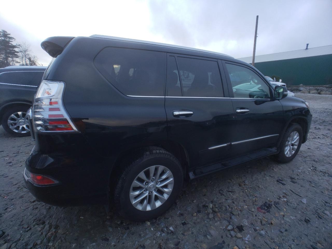 Image 3 of 2019 LEXUS GX 460 2019 with VIN JTJBM7FX3K5220603