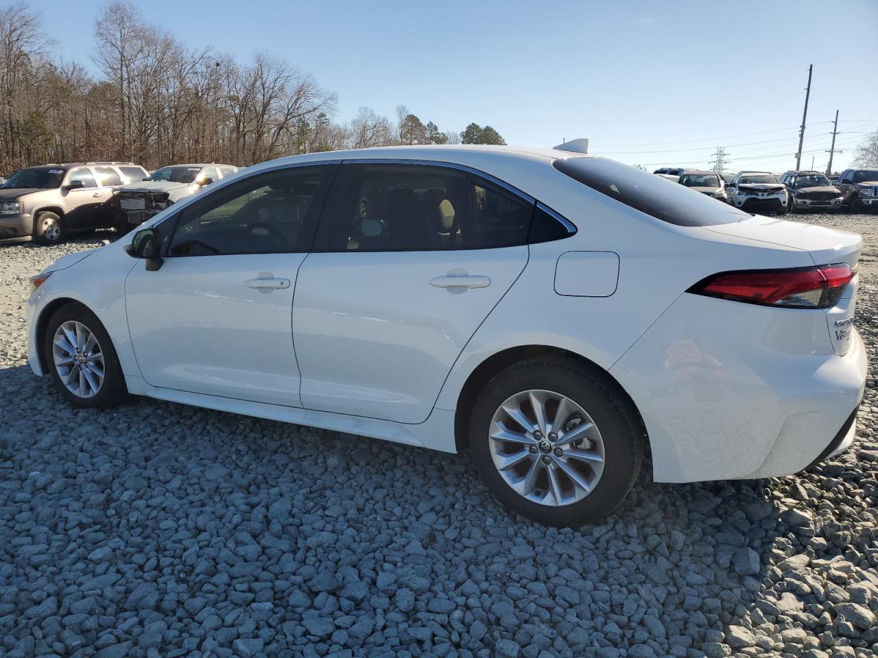 Obraz 2 z 2022 TOYOTA COROLLA XLE 2022 z VIN JTDFPMAEXN3029972
