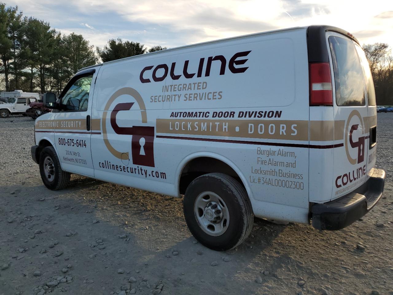 Image 2 of 2015 CHEVROLET EXPRESS G2500  2015 with VIN 1GCWGFFF4F1244967