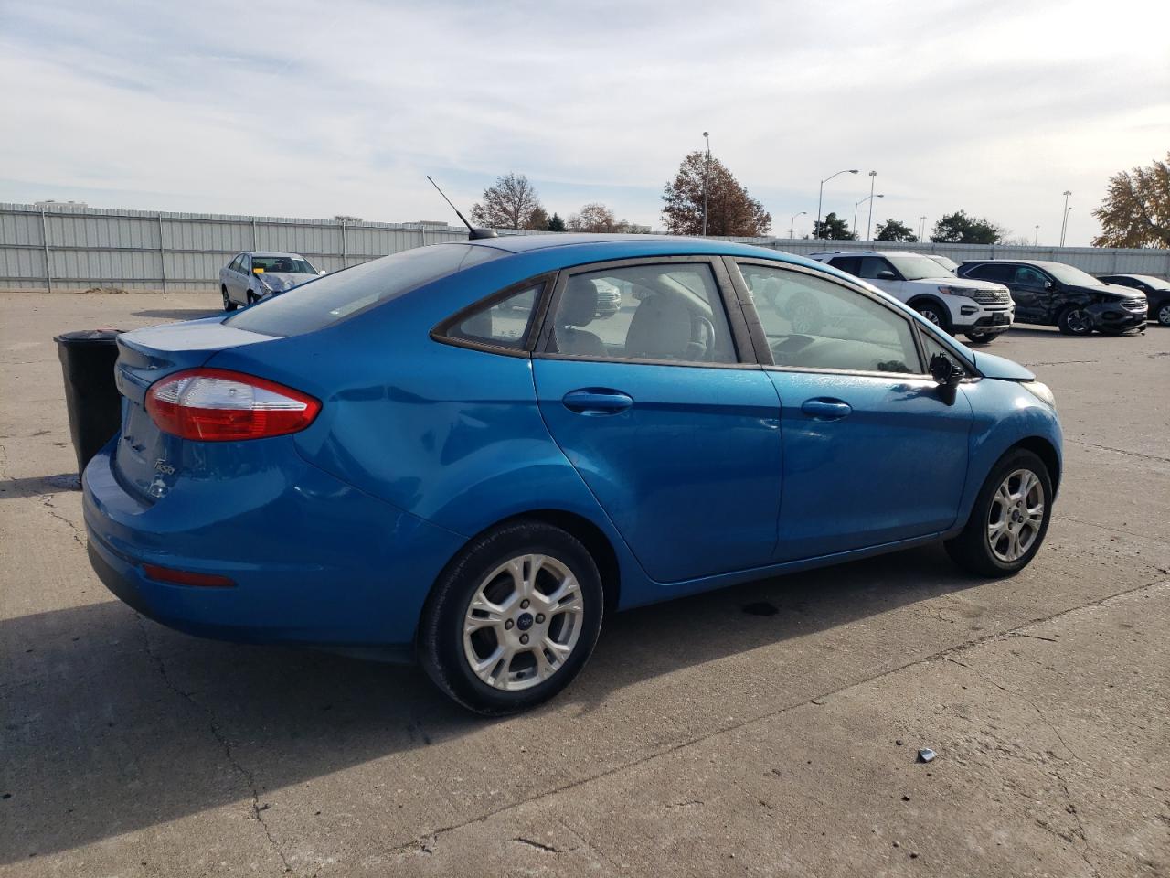 Image 3 of 2015 FORD FIESTA SE 2015 with VIN 3FADP4BJ7FM161113