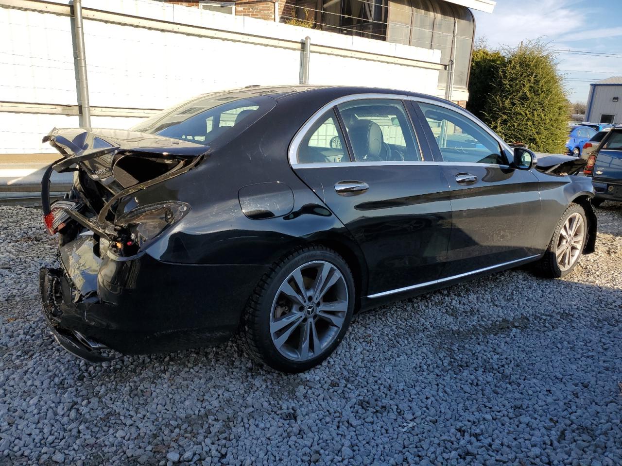 Obraz 3 z 2019 MERCEDES-BENZ C 300 4MATIC 2019 z VIN 55SWF8EBXKU322102