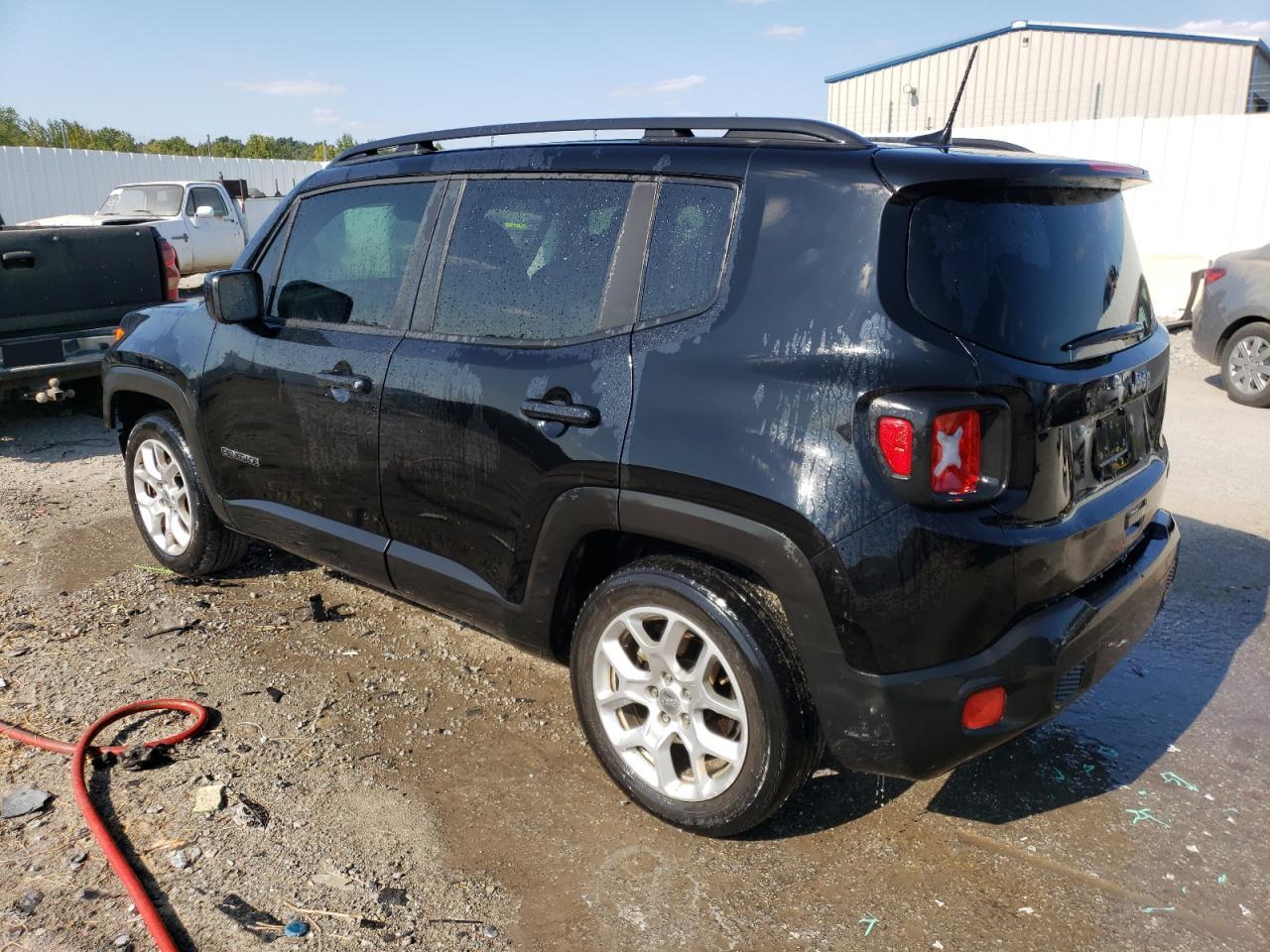 Image 2 of 2018 JEEP RENEGADE LATITUDE 2018 with VIN ZACCJABB2JPH57556