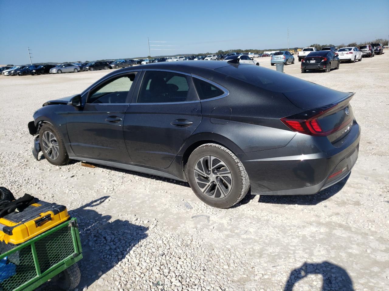 Obraz 2 z 2021 HYUNDAI SONATA HYBRID 2021 z VIN KMHL24JJ9MA027571