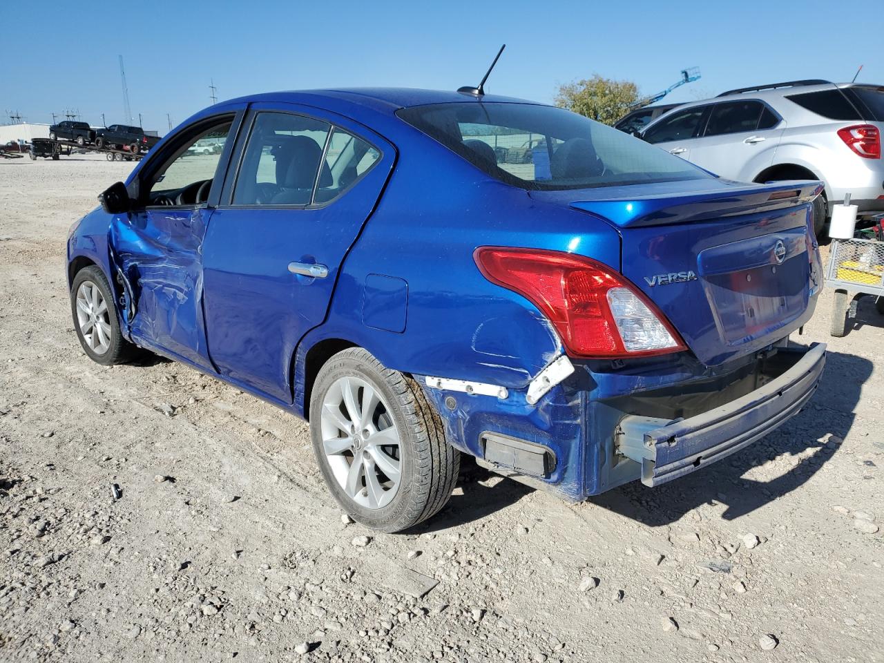 Изображение 2 2015 NISSAN VERSA S 2015 с VIN 3N1CN7AP9FL802788