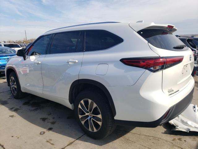 Obraz 2 z 2021 TOYOTA HIGHLANDER XLE 2021 z VIN 5TDGZRAH5MS053986