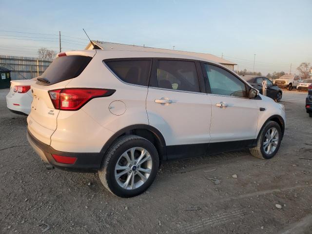 Obraz 3 z 2019 FORD ESCAPE SE 2019 z VIN 1FMCU0GD3KUB51125