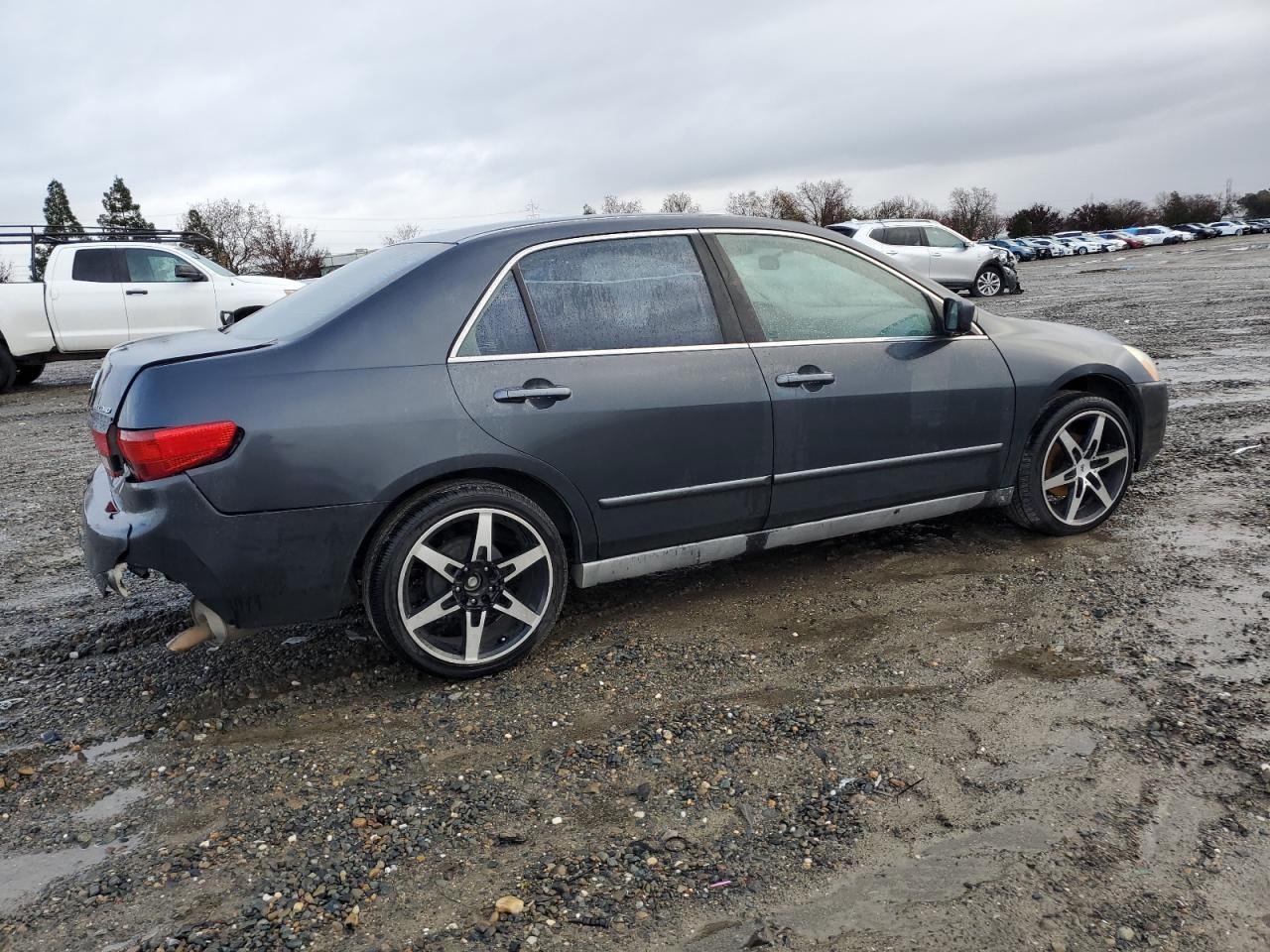 Image 3 of 2005 HONDA ACCORD LX 2005 with VIN 1HGCM56485A168318
