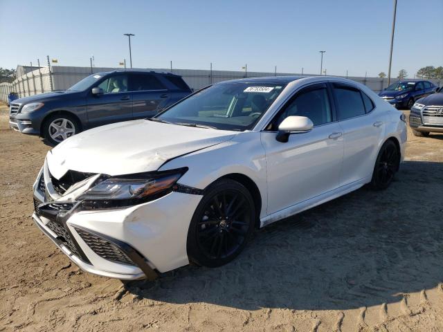 Obraz 1 z 2021 TOYOTA CAMRY XSE 2021 z VIN 4T1K61AKXMU615128