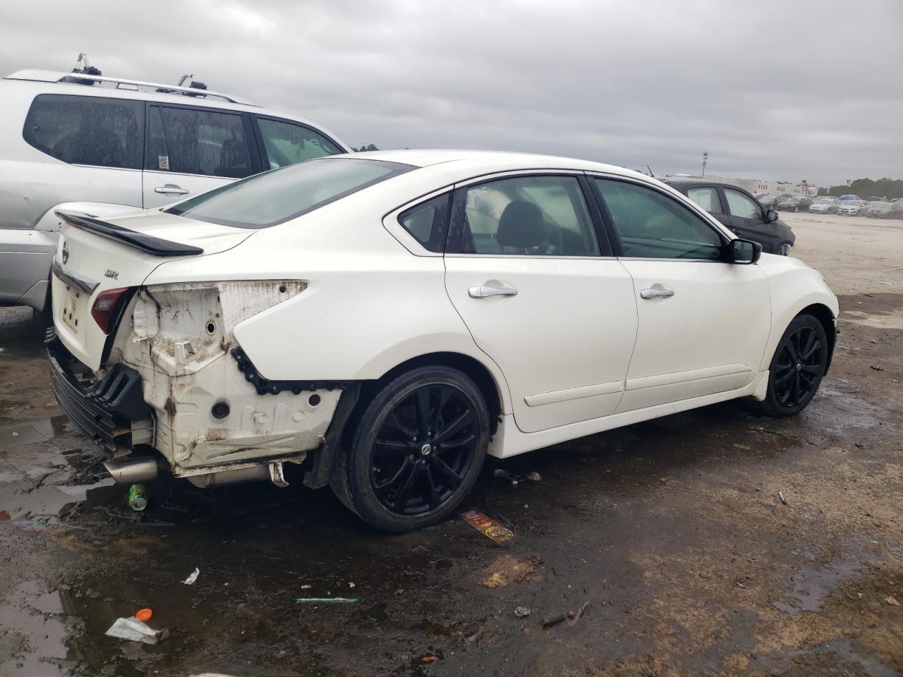 Image 3 of 2017 NISSAN ALTIMA 2.5 2017 with VIN 1N4AL3AP9HC263497