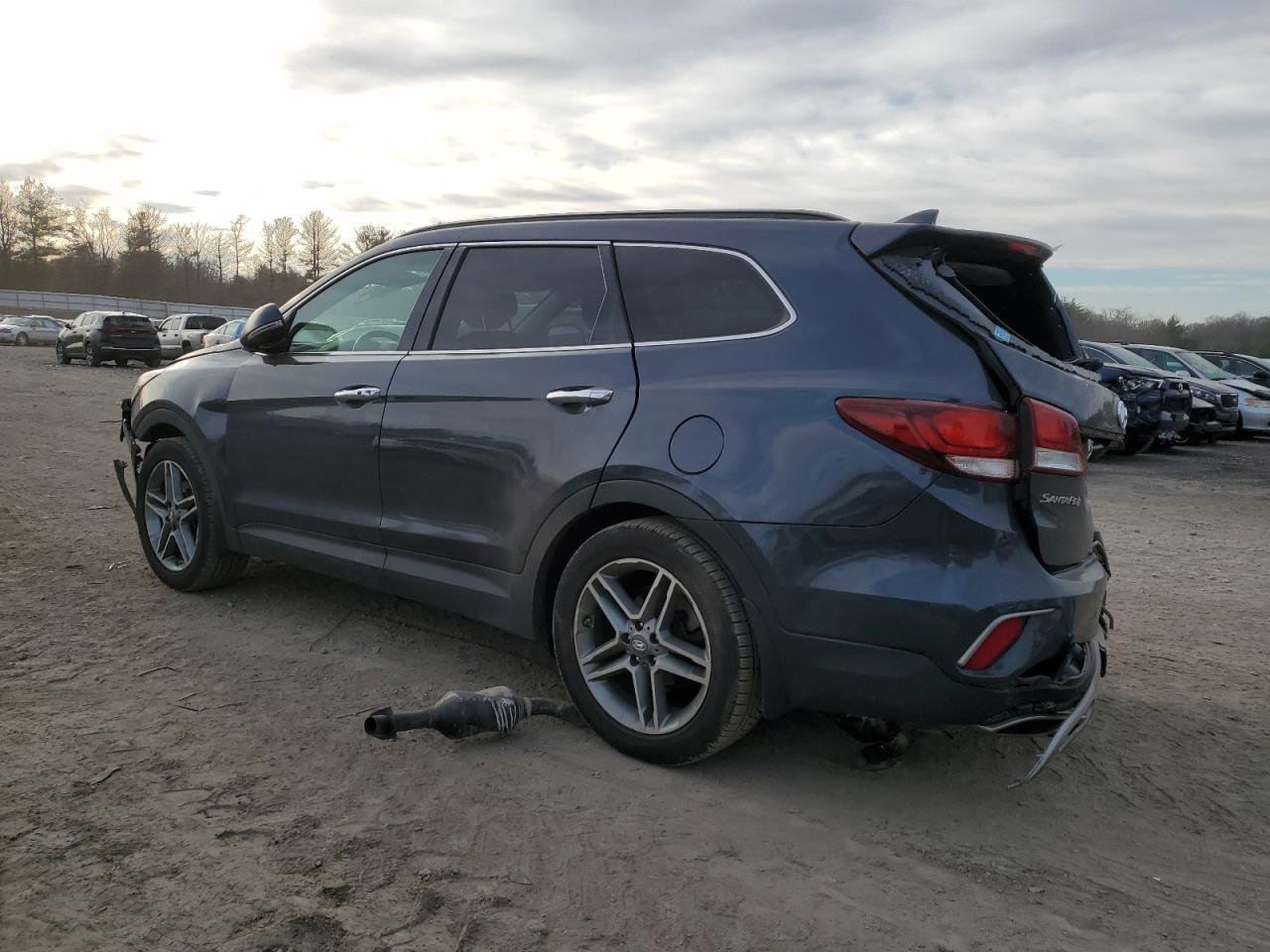 Image 2 of 2017 HYUNDAI SANTA FE SE ULTIMATE 2017 with VIN KM8SRDHF4HU200913