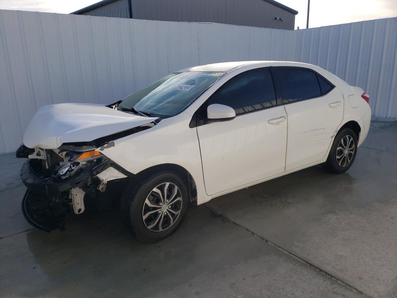 Obraz 1 z 2015 TOYOTA COROLLA L 2015 z VIN 5YFBURHE0FP310200