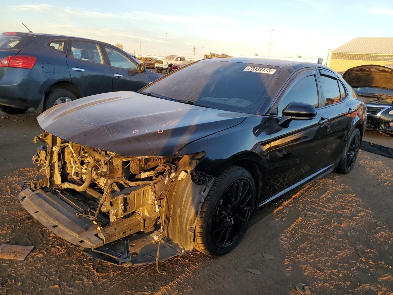 Obraz 1 z 2021 TOYOTA CAMRY SE 2021 z VIN 4T1G11AK2MU407751