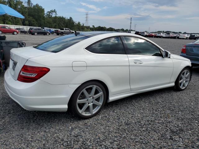 Obraz 3 z 2013 MERCEDES-BENZ C-CLASS 250 2013 z VIN WDDGJ4HBXDG079821
