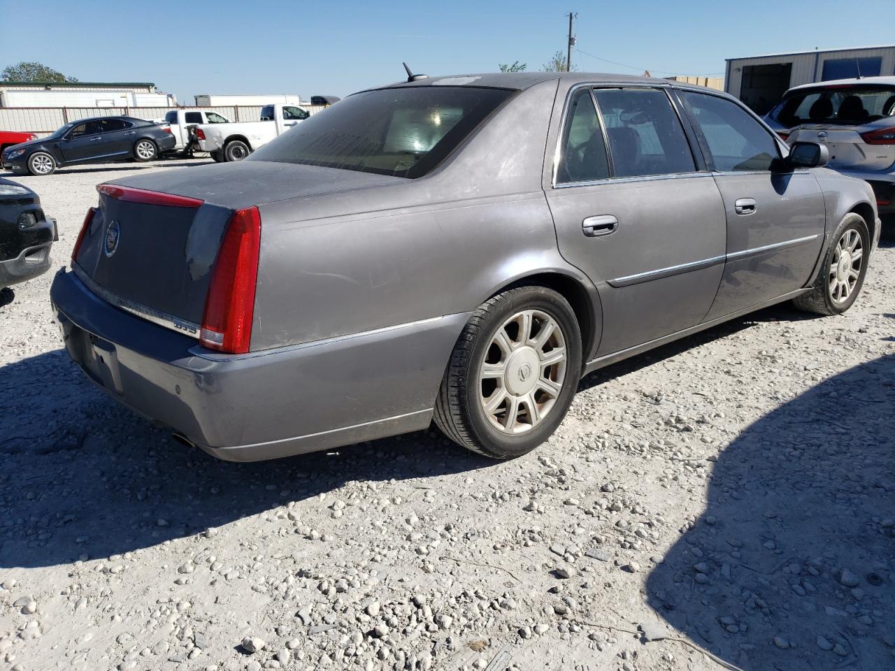 Изображение 3 2008 CADILLAC DTS  2008 с VIN 1G6KD57Y58U108465