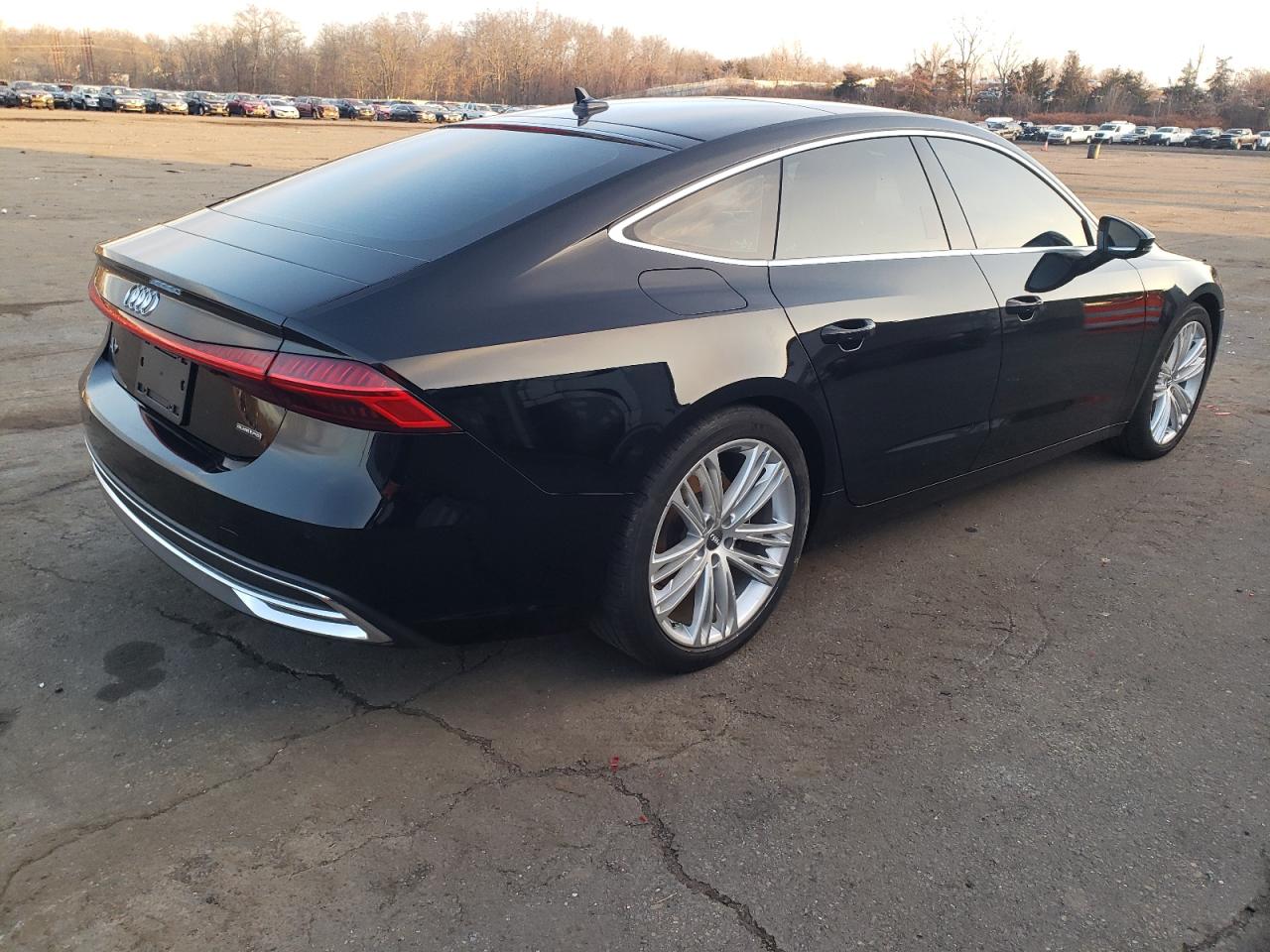 Изображение 3 Audi A7 Premium 2019 с VIN WAUP2AF25KN051228