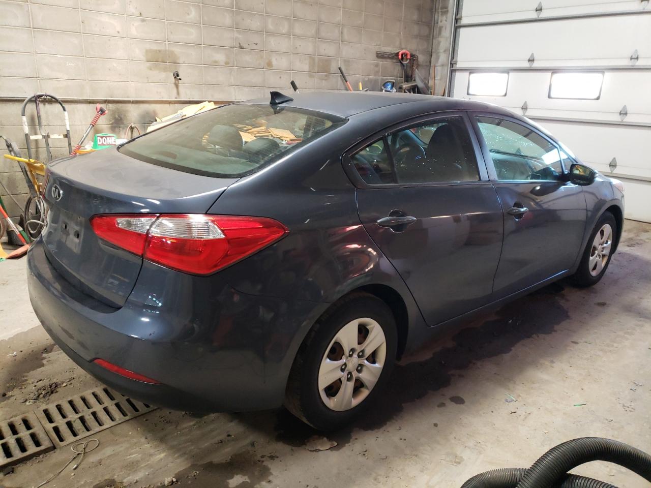 Изображение 3 2015 KIA FORTE LX 2015 с VIN KNAFX4A67F5373335