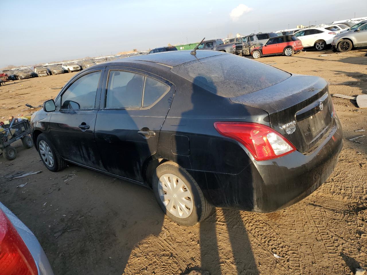Obraz 2 z 2014 NISSAN VERSA S 2014 z VIN 3N1CN7AP2EL865164