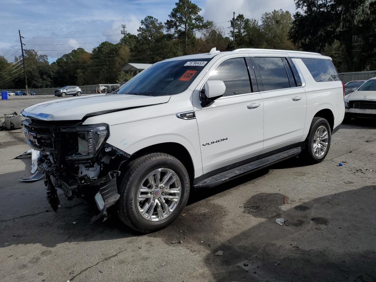 2022 GMC YUKON XL K1500 SLE 2022 image