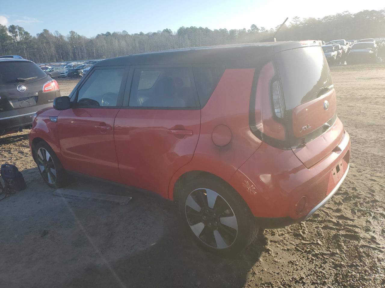 Obraz 2 z 2017 KIA SOUL + 2017 z VIN KNDJP3A51H7438640