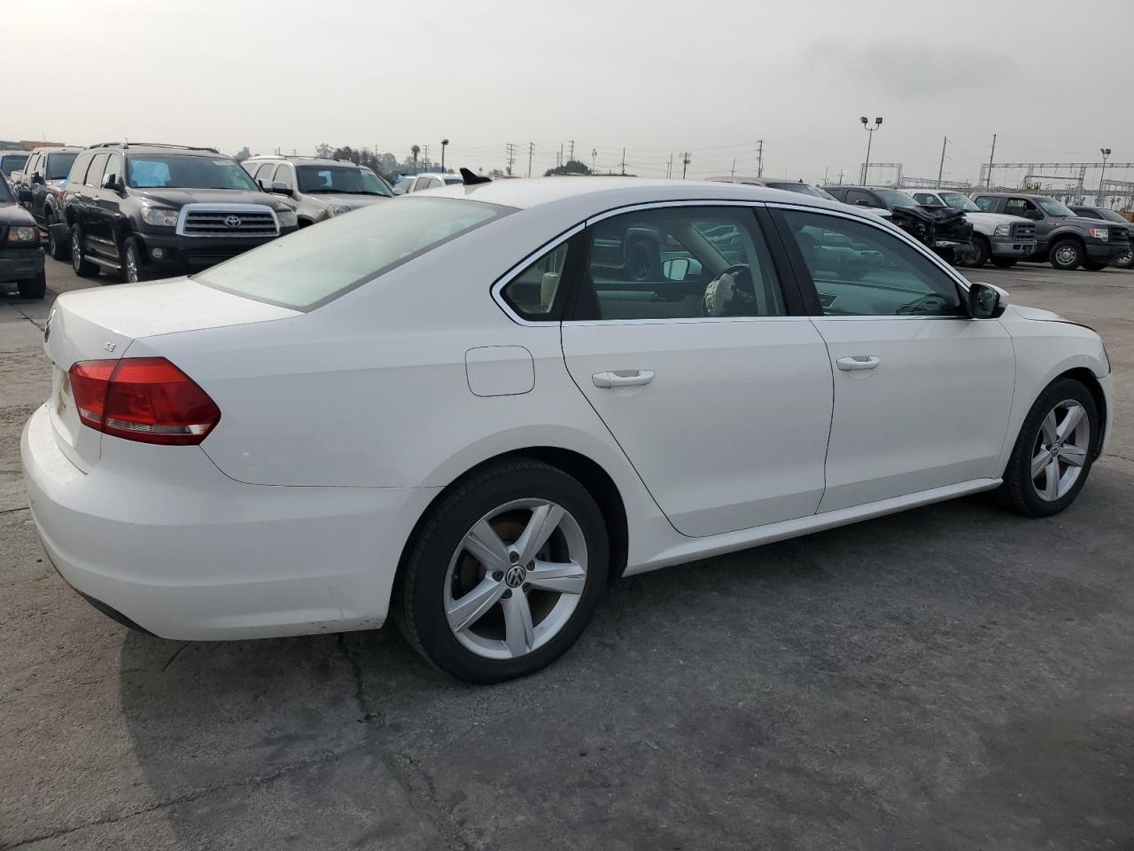 Image 3 of 2013 VOLKSWAGEN PASSAT SE 2013 with VIN 1VWBP7A30DC064143