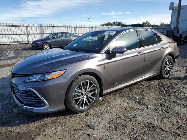 Image 1 of 2024 TOYOTA CAMRY XLE 2024 with VIN 4T1F31AK2RU073475