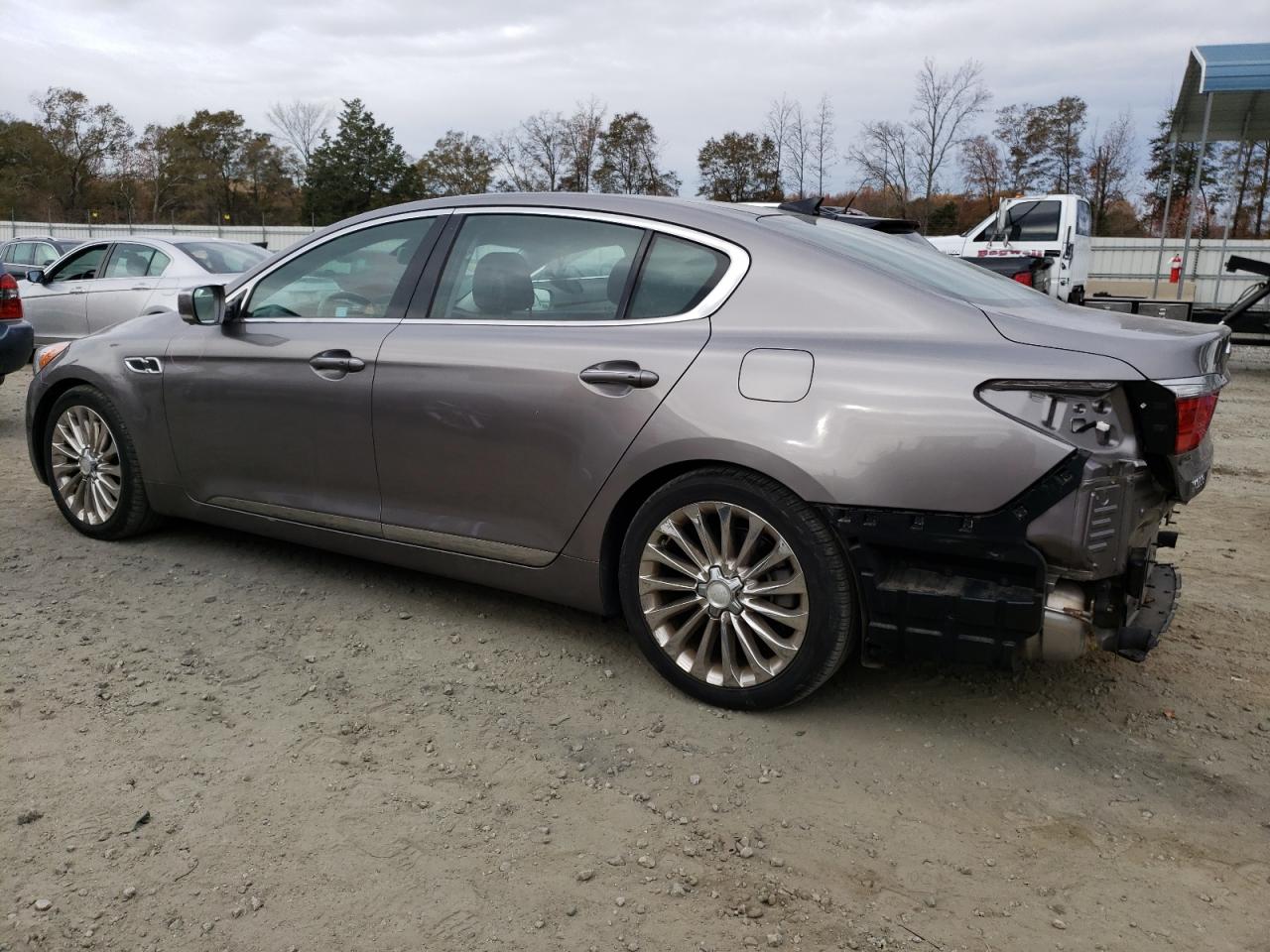 Image 2 of 2016 KIA K900  2016 with VIN KNALW4D44G6032731