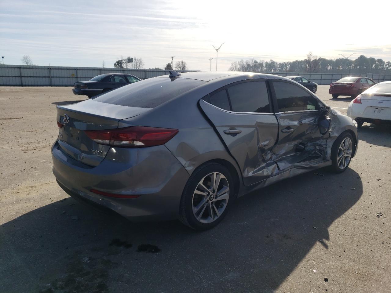 Image 3 of 2018 HYUNDAI ELANTRA SEL 2018 with VIN KMHD84LF0JU443028