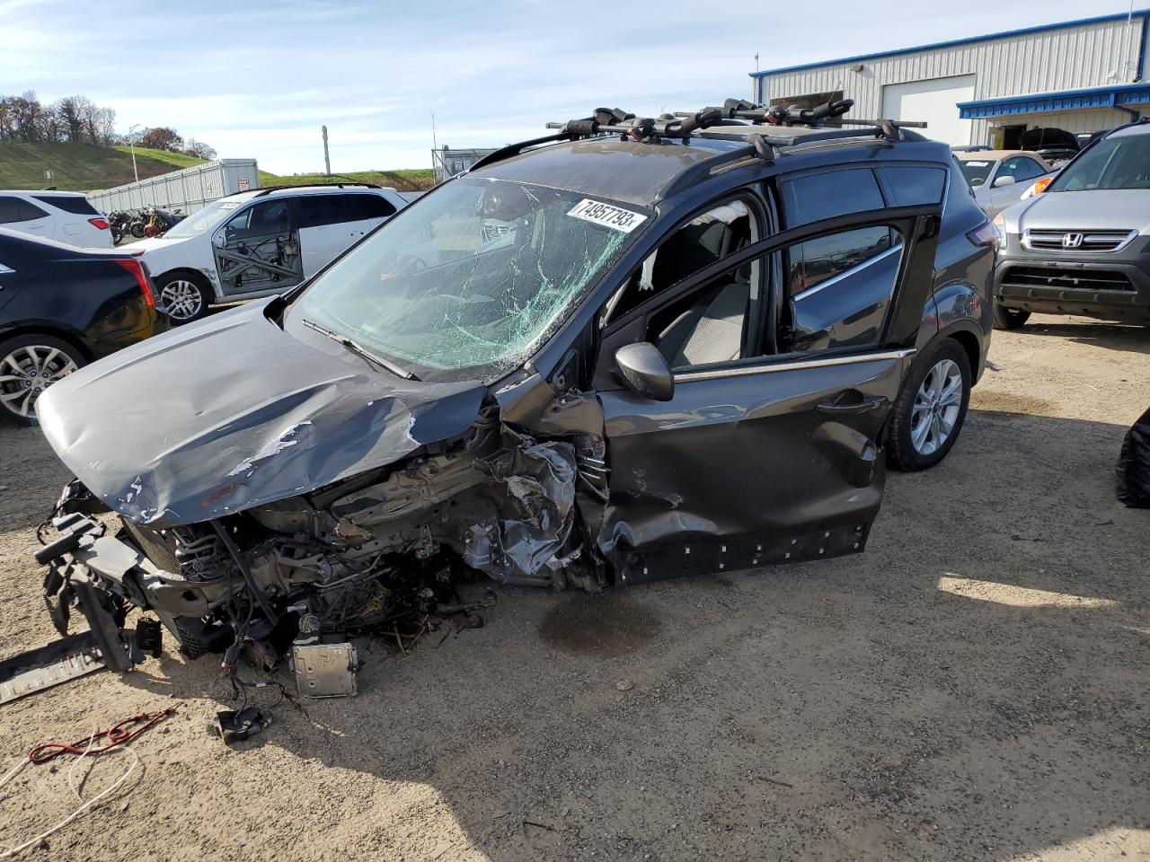 Obraz 1 z 2017 FORD ESCAPE SE 2017 z VIN 1FMCU9G93HUE57413