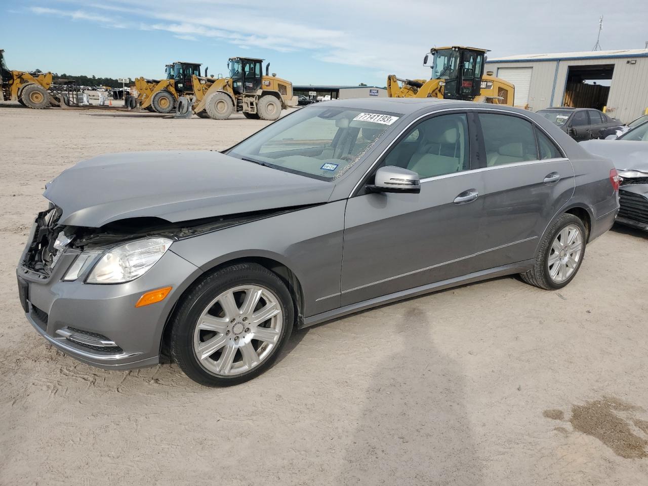 Image 1 of 2013 MERCEDES-BENZ E 350 2013 with VIN WDDHF5KB9DA725793