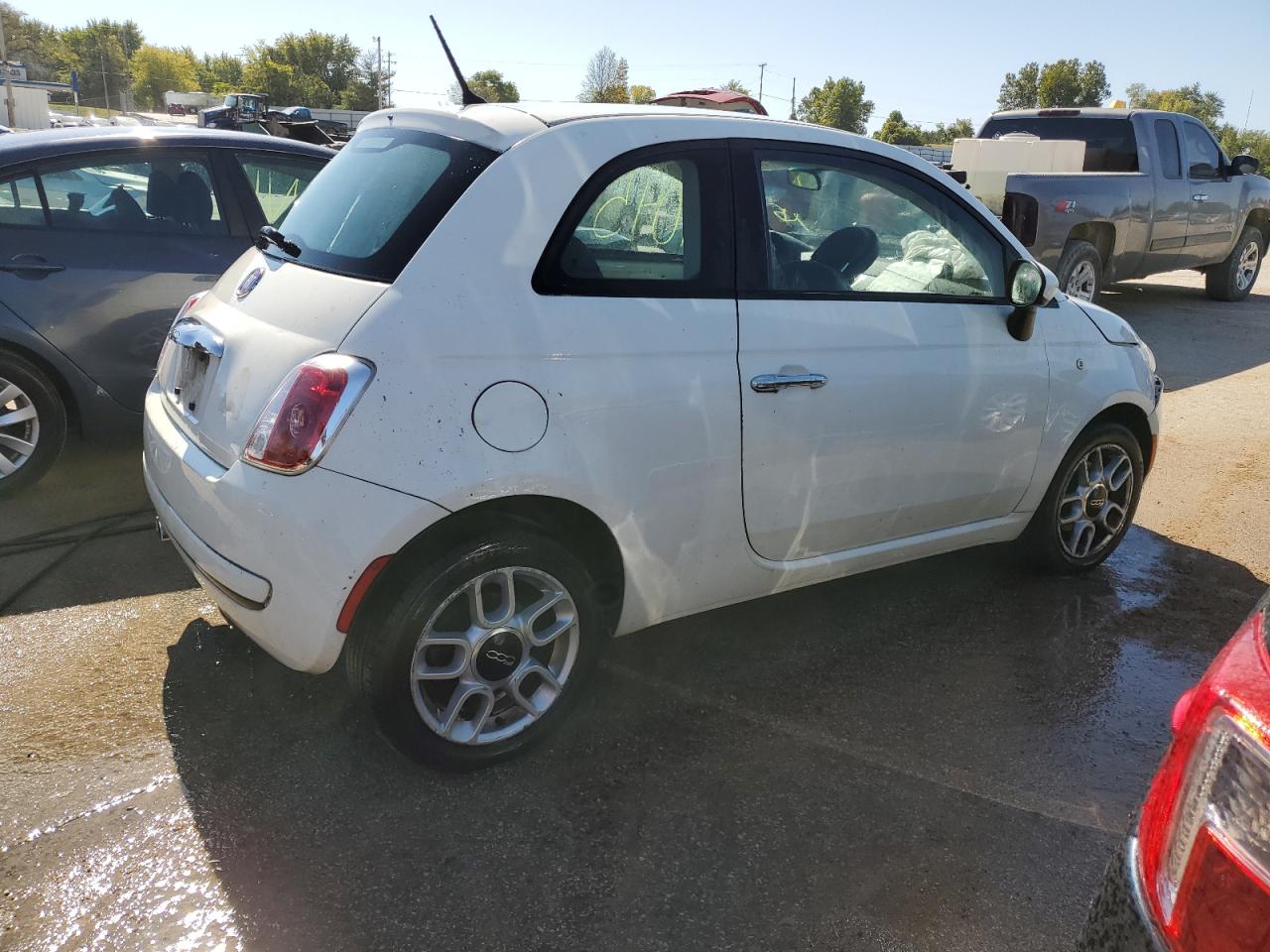 Image 3 of 2014 FIAT 500 POP 2014 with VIN 3C3CFFAR7ET205390